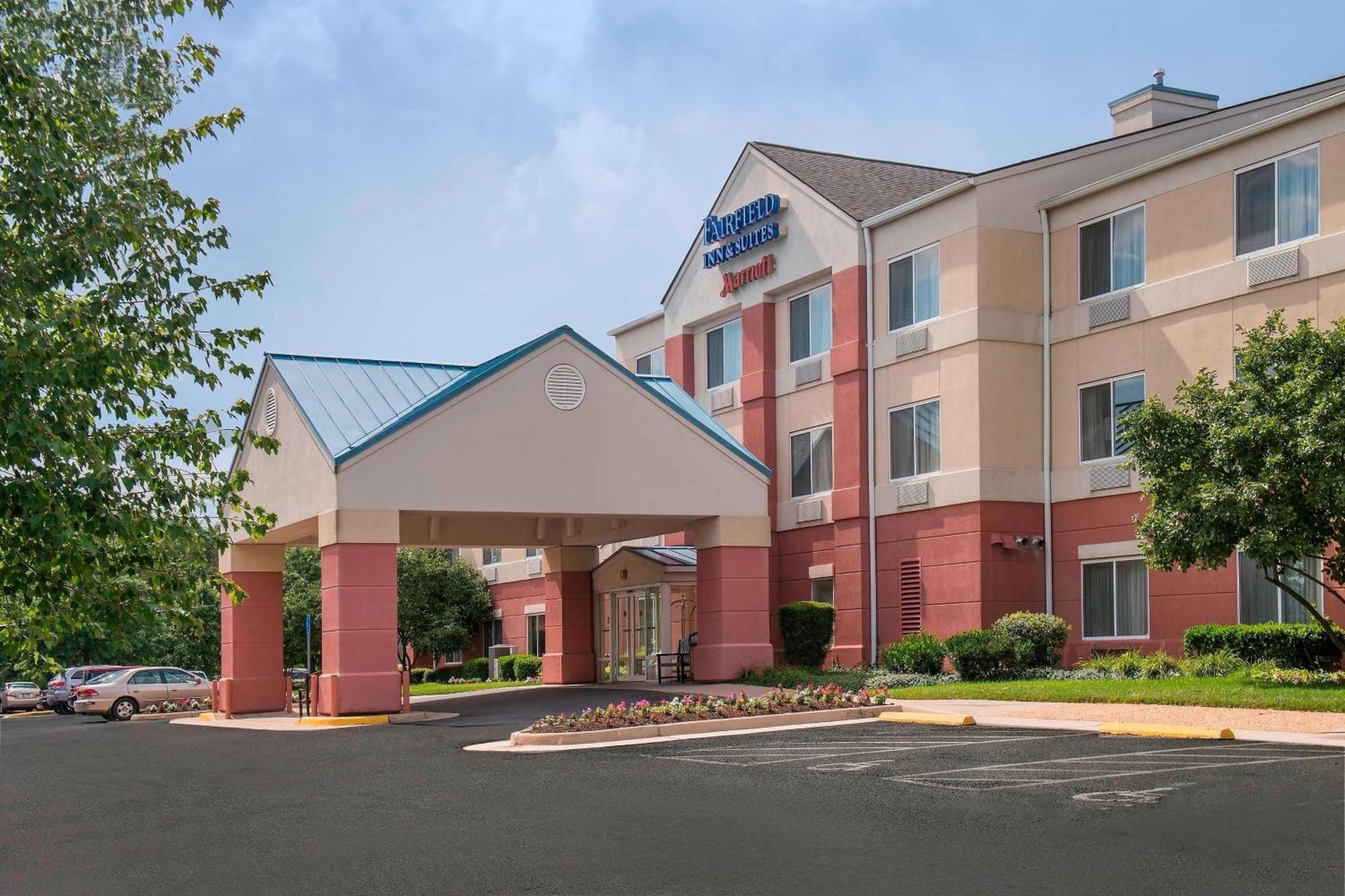 Fairfield Inn Dulles Airport שנטילי מראה חיצוני תמונה