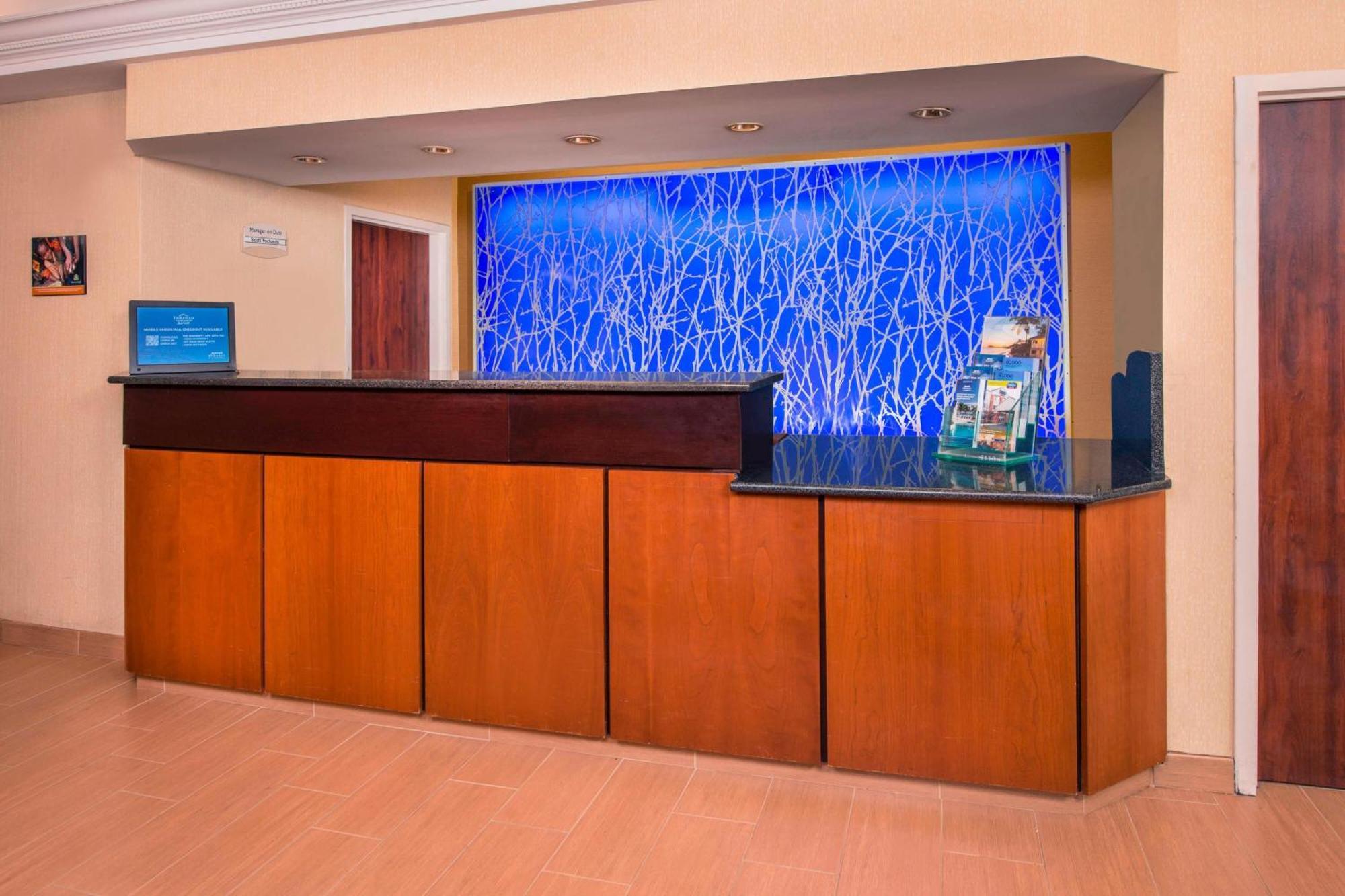 Fairfield Inn Dulles Airport שנטילי מראה חיצוני תמונה