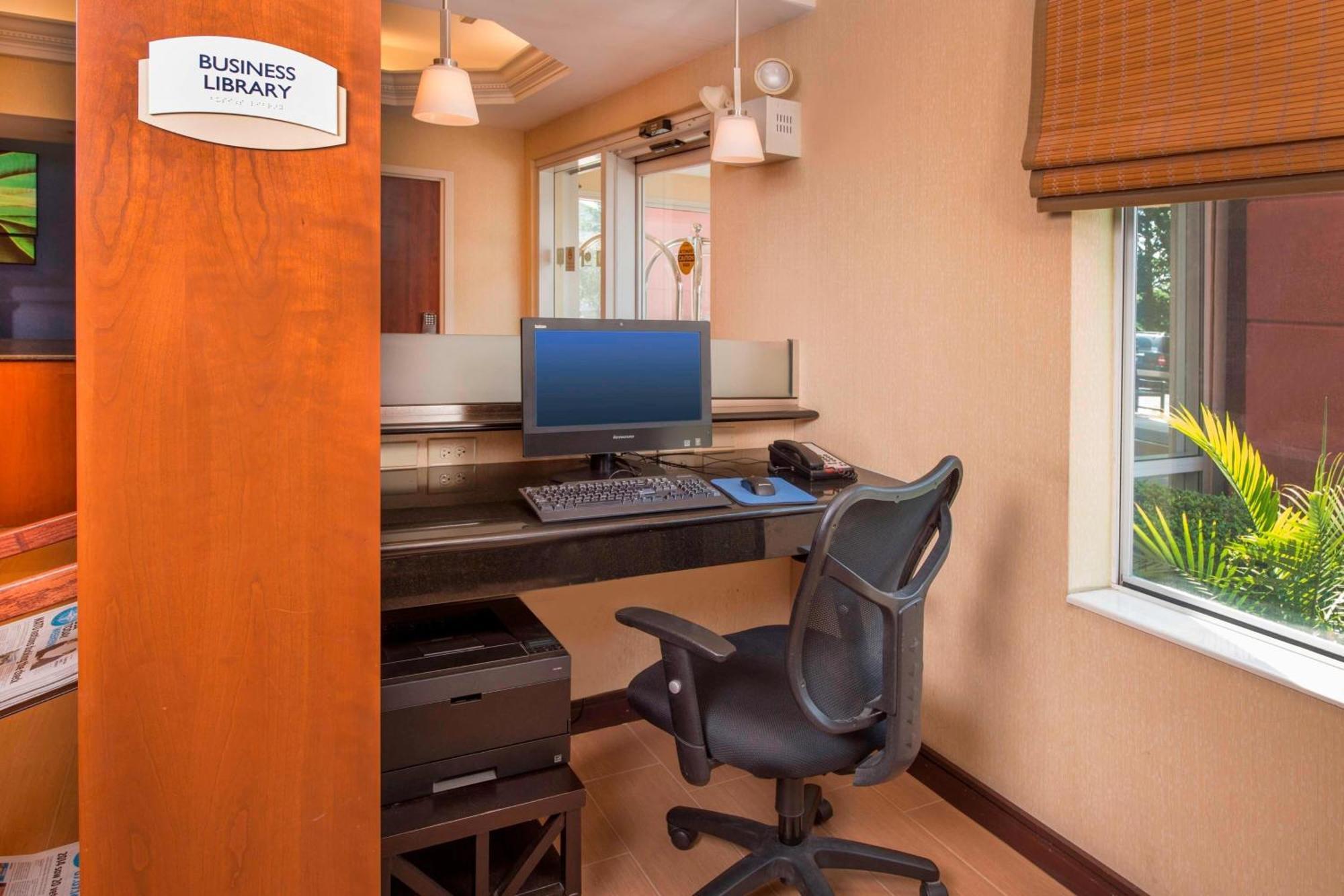 Fairfield Inn Dulles Airport שנטילי מראה חיצוני תמונה